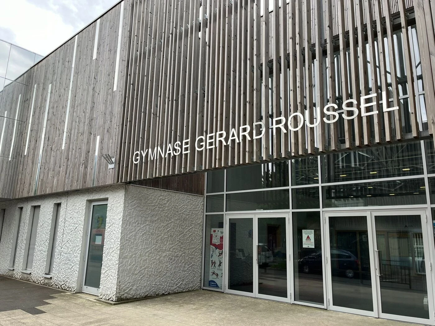 Gymnase barricadé, entraînement annulé… Vigilance renforcée à Valenton suite à l’agression d’un jeune à la machette