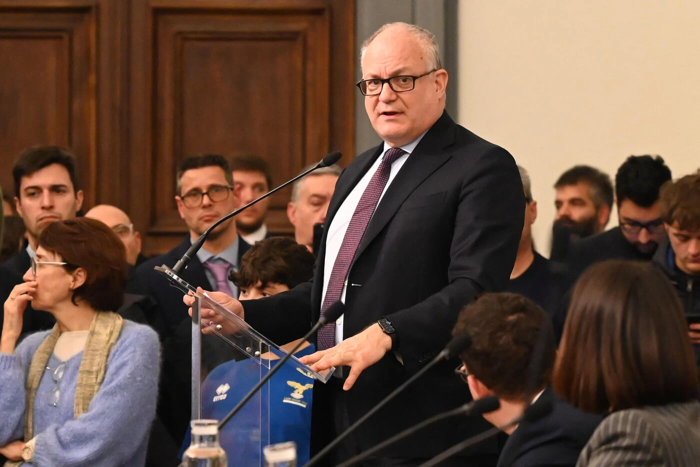 « Je démolirai la sienne » : le maire de Rome menacé sur les réseaux sociaux