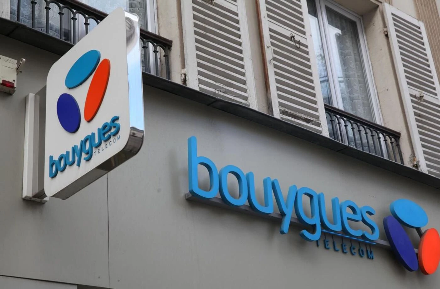 Brétigny-sur-Orge : un magasin Bouygues Telecom braqué, 40 téléphones volés