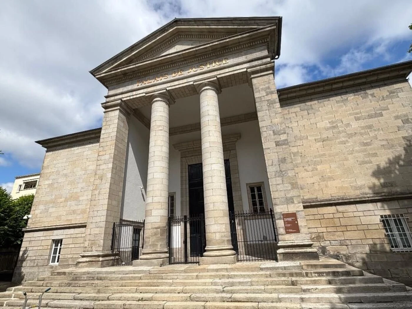Au tribunal de Quimper, un capitaine de chalutier irlandais se défend d’avoir pêché illégalement au large du Finistère