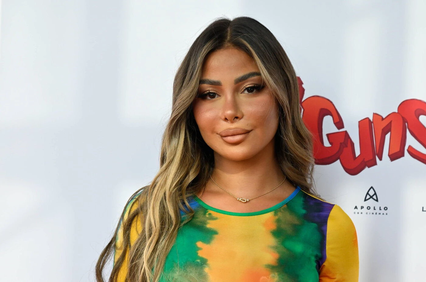 « Je n’arrivais plus à sortir, plus à me lever » : l’influenceuse Maeva Ghennam révèle avoir fait un burn-out