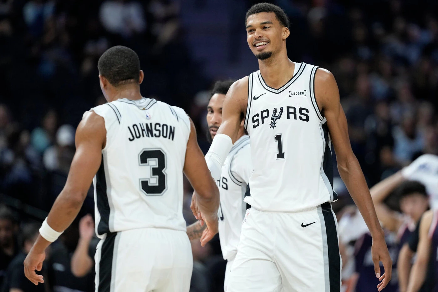 « Assembler chaque pièce du puzzle » : Victor Wembanyama monte en puissance avec les Spurs