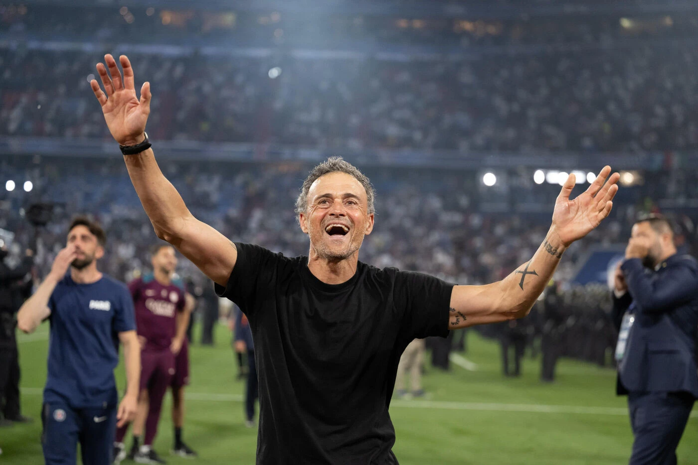 « On a commencé à chanter et il nous a rejoints » : l’improbable rencontre entre Luis Enrique et des rugbymen corréziens