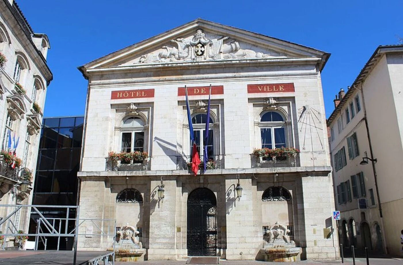 Municipales 2026 : une liste d’« union des droites » à Bourg-en-Bresse, Olivier Faure dénonce un « naufrage politique »