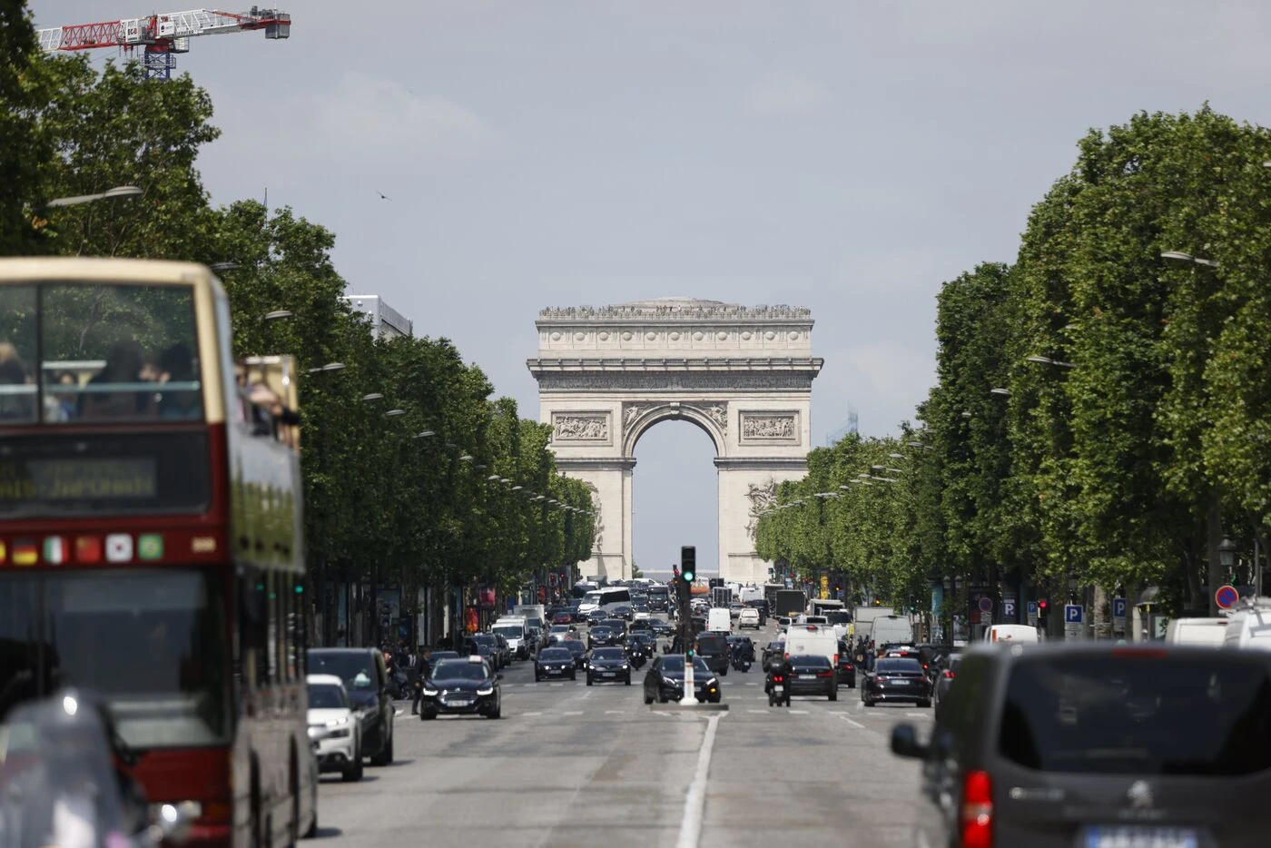Paris : tournoi, maquettes XXL… Lego va transformer les Champs-Élysées en terrain de jeu géant