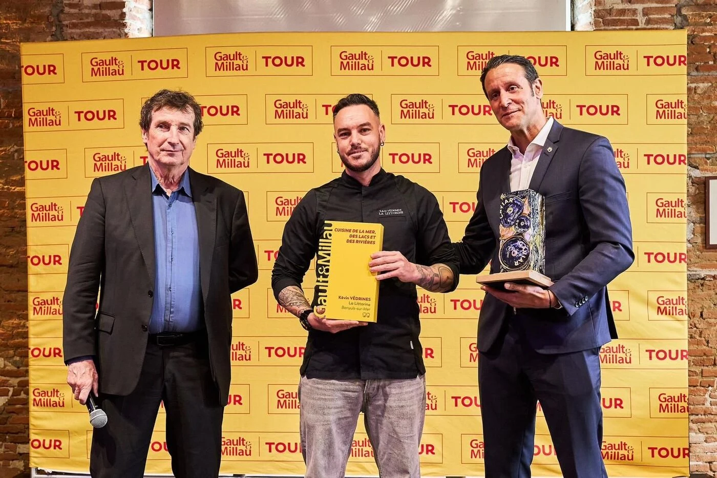 Surprise, le Gault et Millau a frappé fort à Banyuls-sur-Mer : deux toques et un trophée pour le jeune chef Kévin Védrine