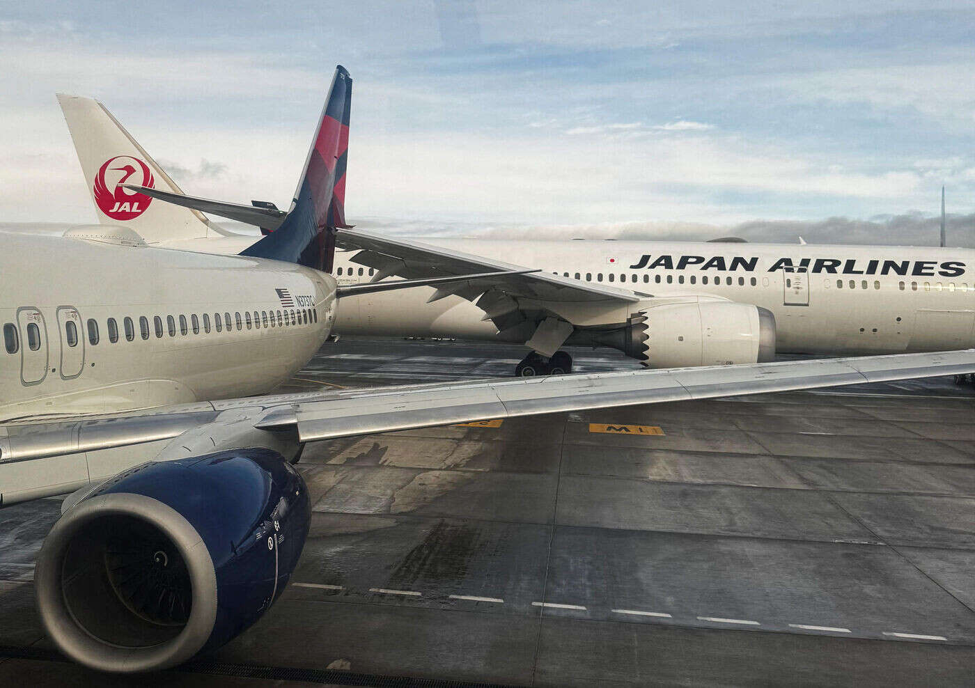 « C’était très effrayant » : un avion Japan Airlines heurte un autre appareil Delta Air Lines à l’aéroport de Seattle