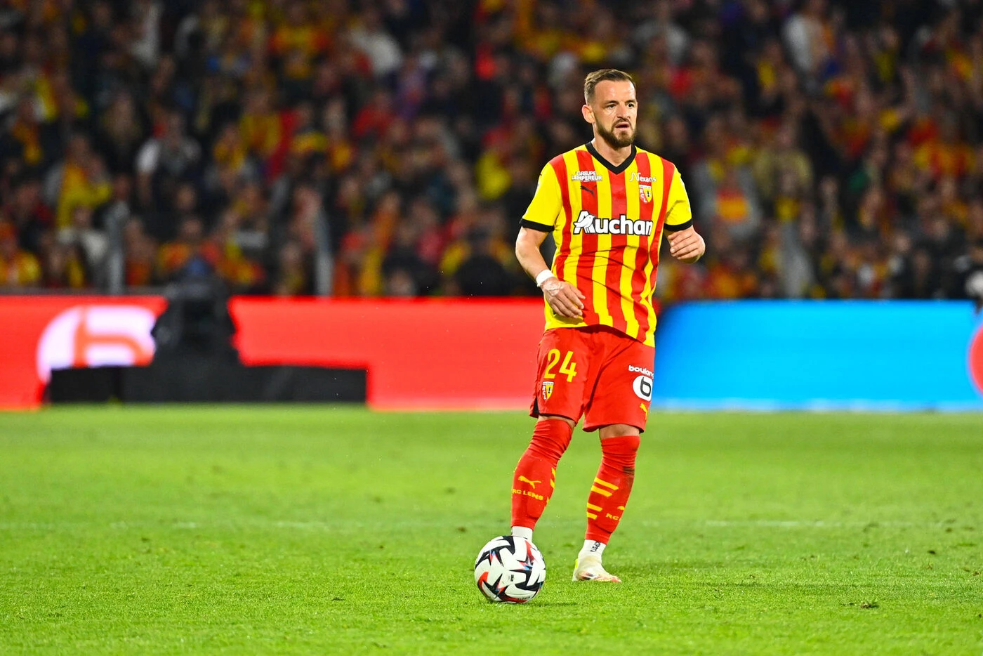 Ligue 1 : Jonathan Gradit reversera sa prime d’éthique à la fondation du RC Lens après une insulte homophobe
