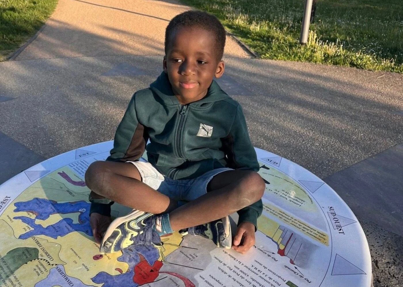 En Auvergne, un incroyable élan de solidarité pour soigner le petit Kyan, atteint d’un cancer rare