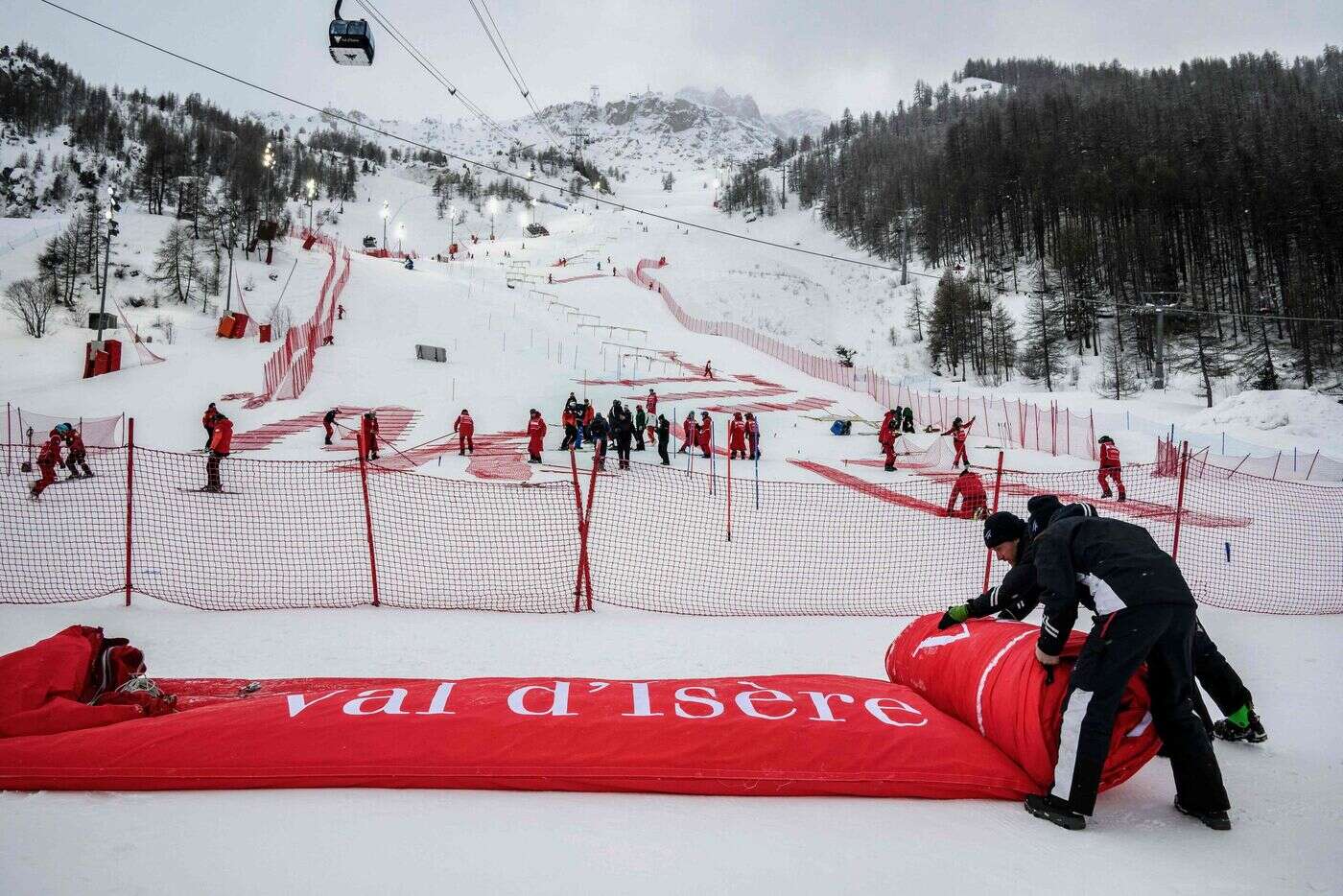 Éboulement rocheux en Savoie : grosses difficultés pour rejoindre les stations de ski de la Tarentaise