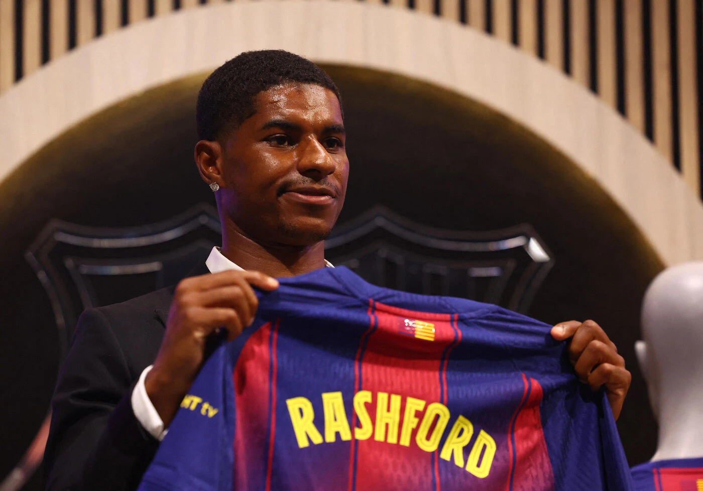 Football : Marcus Rashford renonce à un quart de son salaire et est prêté à Barcelone