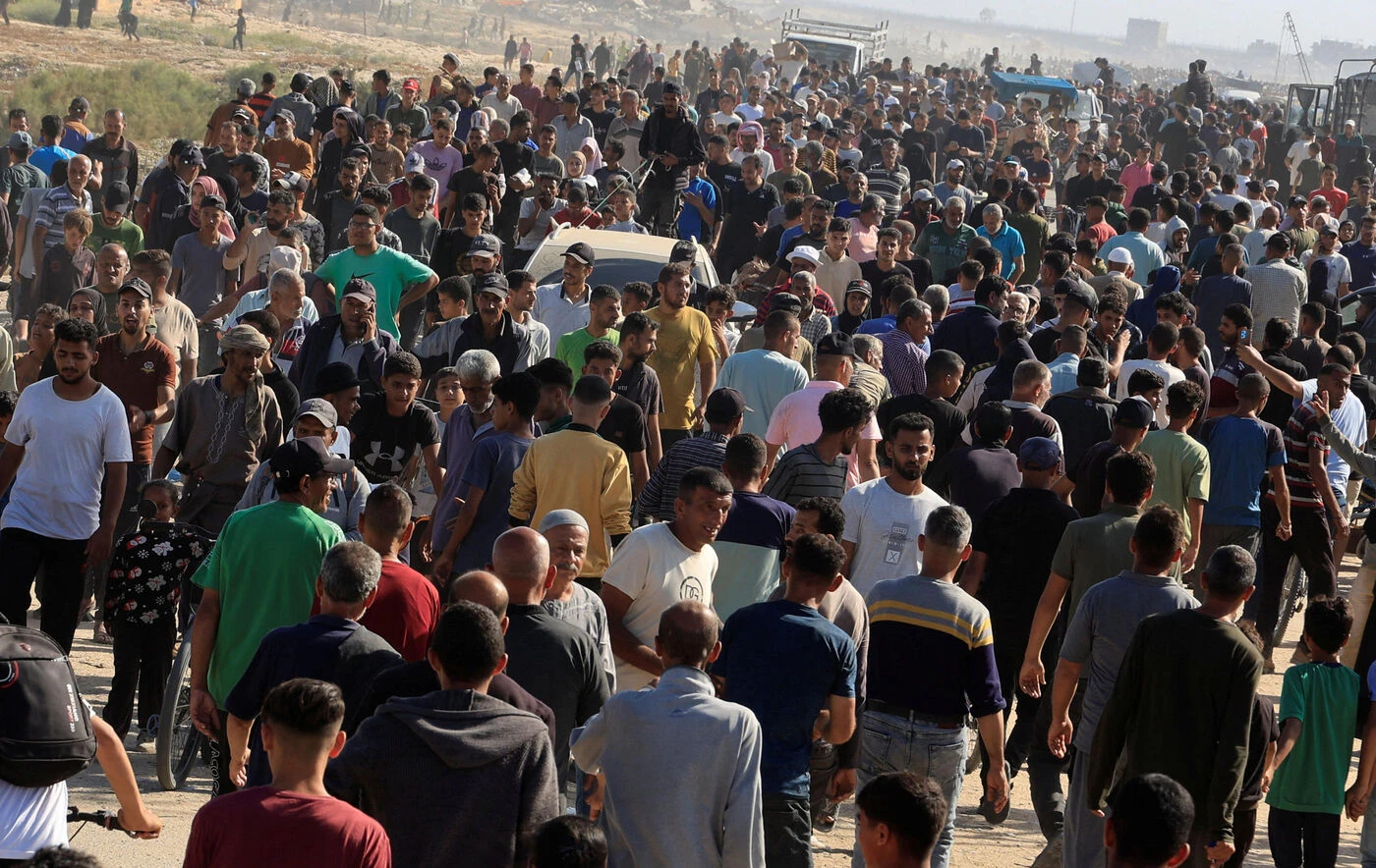 Gaza : des milliers de personnes se précipitent sur un centre de distribution d’aide humanitaire