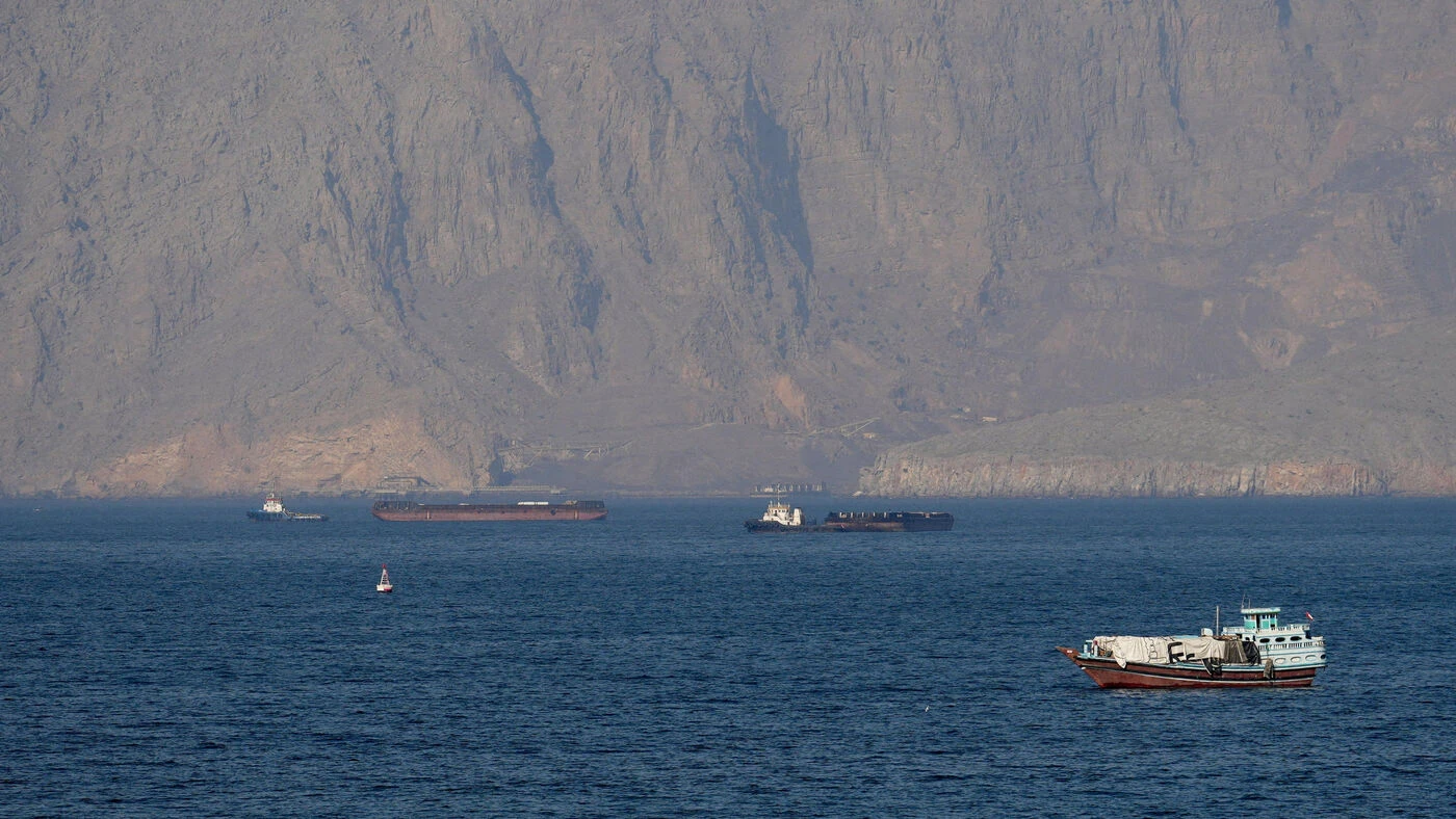 Bataille du détroit d’Ormuz : les forces américaines affirment avoir tiré sur un cargo qui tentait de rejoindre l’Iran