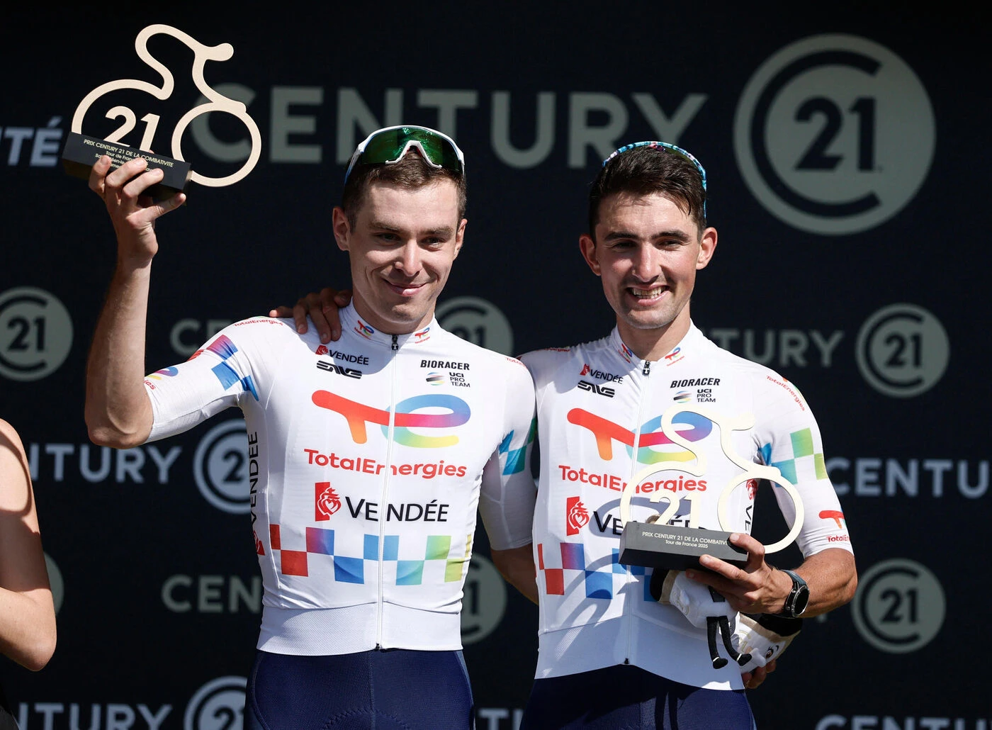 « Laissons faire l’intelligence des coureurs ! » : comment Vercher et Burgaudeau ont sauvé le Tour de l’ennui