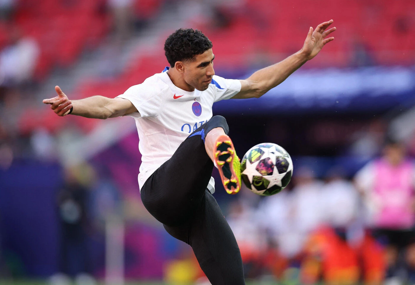 PSG-Arsenal : la composition officielle des Parisiens, avec Hakimi et une attaque Doué, Dembélé et Kvaratskhelia