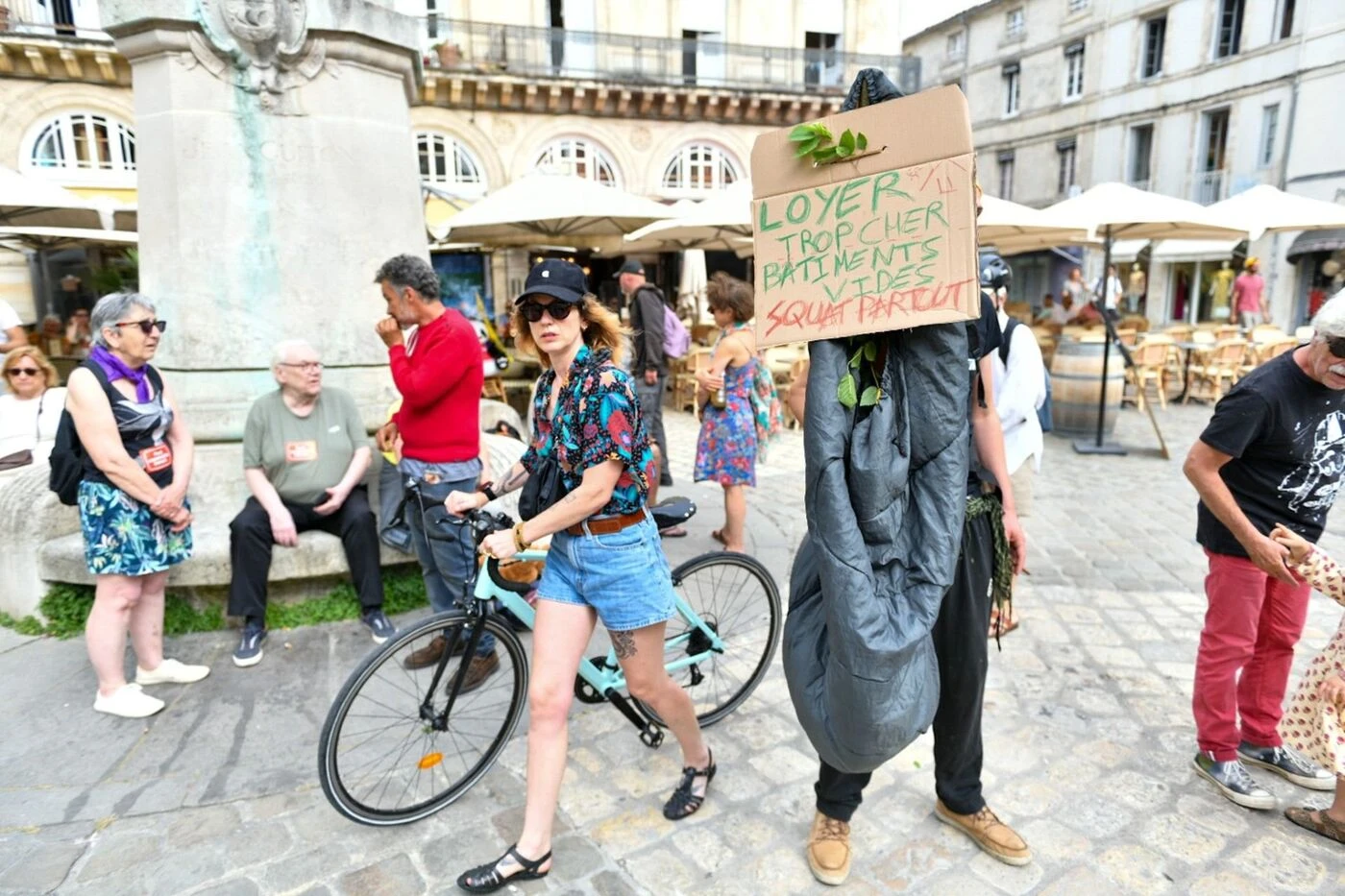 « Le maire nous chasse de la ville ! » : la colère des SDF contre Olivier Falorni à La Rochelle
