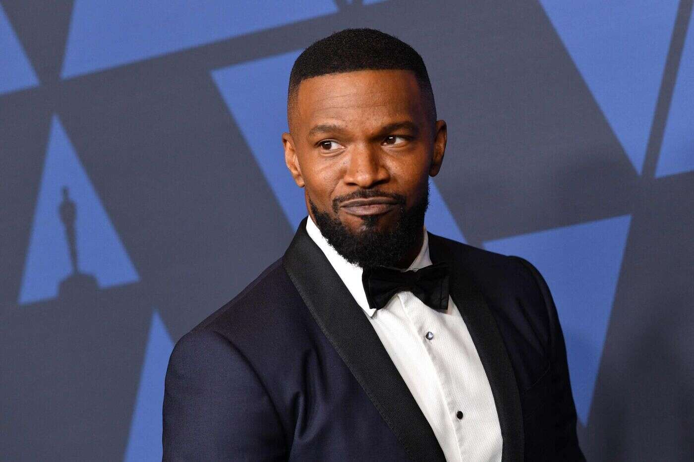 « Quelqu’un lui a jeté un verre » : la soirée d’anniversaire de Jamie Foxx se termine avec des points de sutures