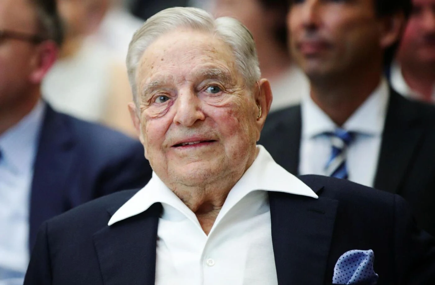 Milliardaire philanthrope et soutien assumé des démocrates : qui est George Soros, la nouvelle bête noire de Donald Trump ?