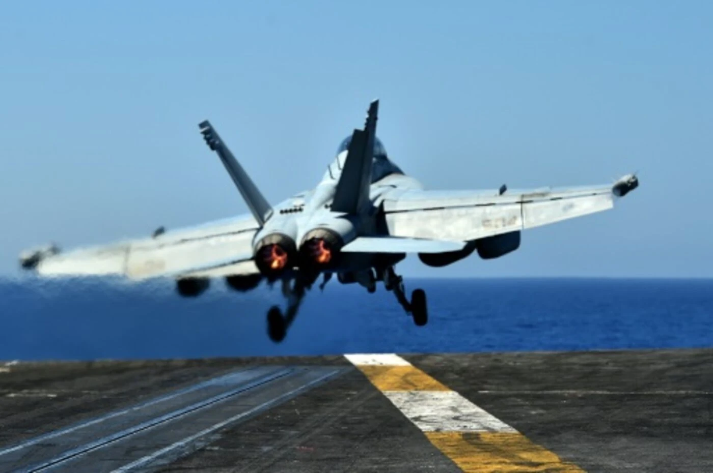Un avion de chasse à 60 millions d’euros se crashe dans l’océan Atlantique, sixième accident en dix mois pour l’armée américaine