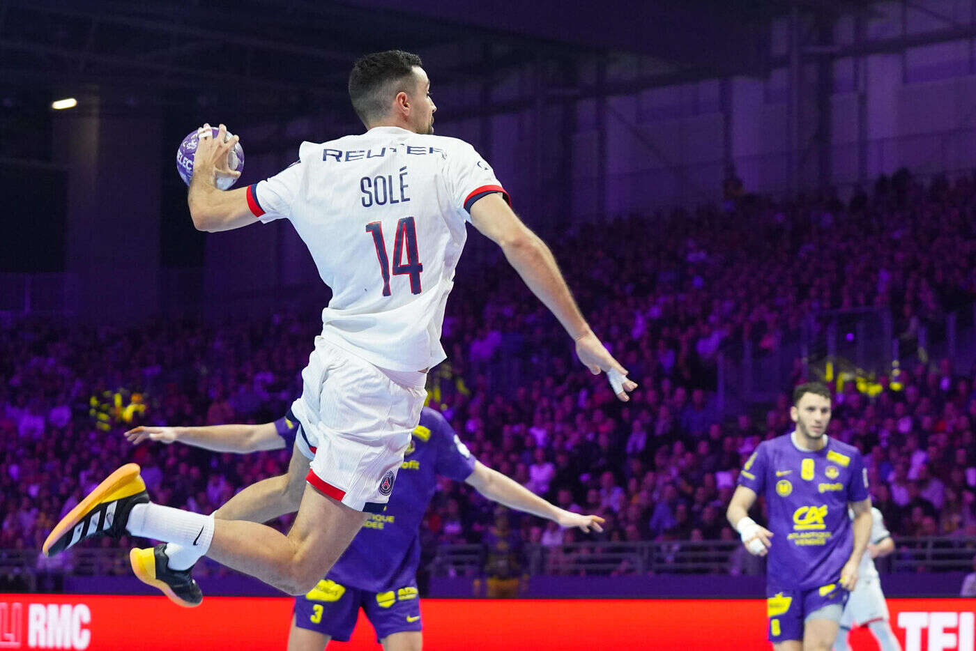 Handball : le PSG prolonge l’Espagnol Ferran Solé et recrute le Suédois Emil Mellegard