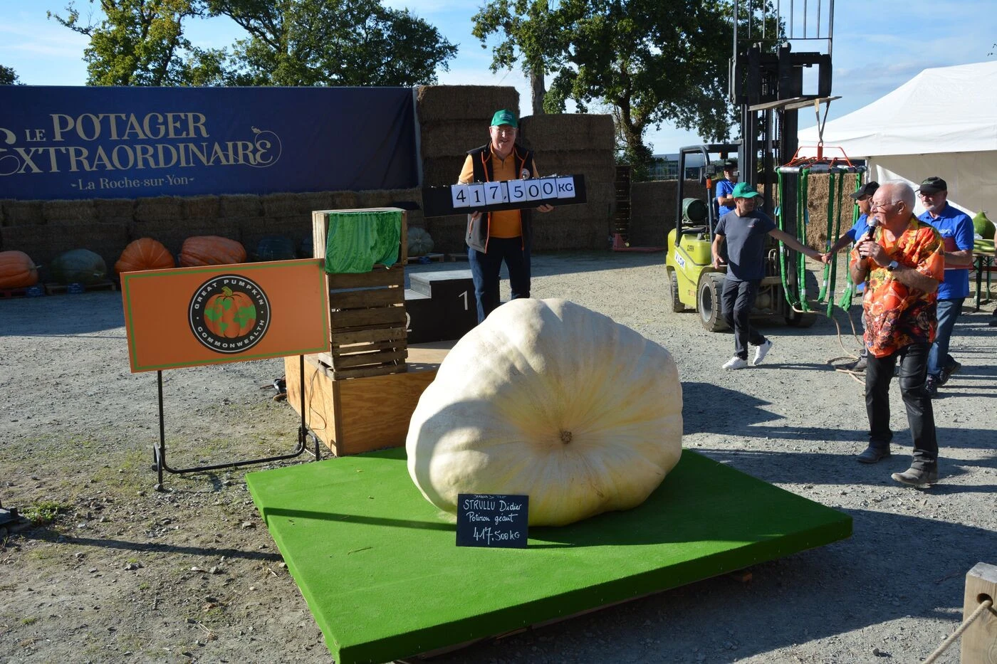 Après avoir battu le record de Bretagne, une association du Finistère vise le championnat de France du plus gros potiron
