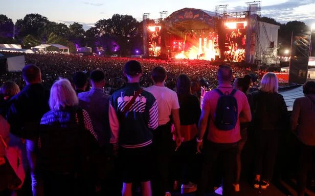 Feu vert pour le festival des Vieilles Charrues avec un public debout