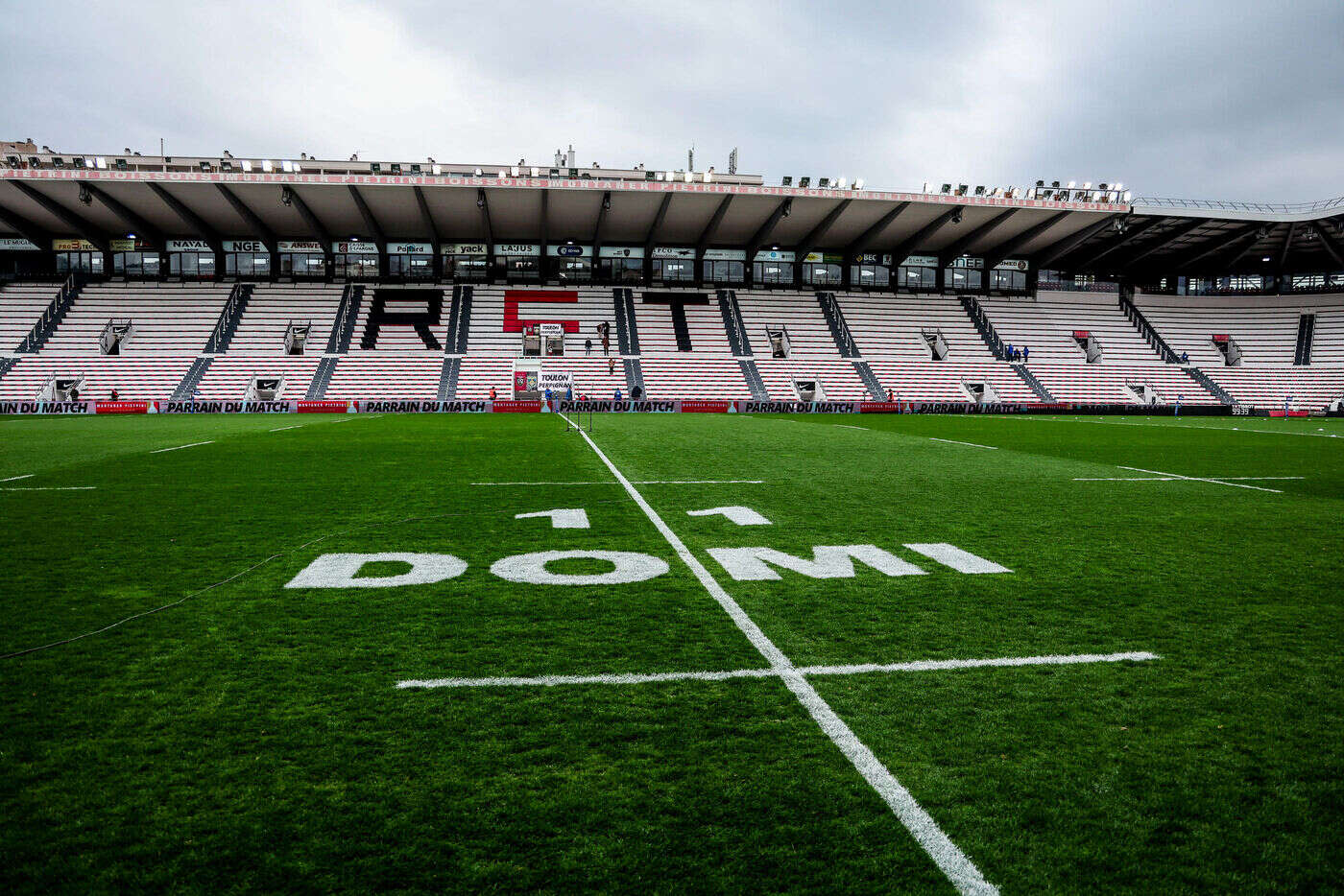 Toulon-Stade Français : les images de l’émouvant hommage du public de Mayol à Christophe Dominici