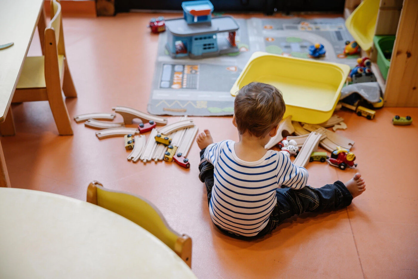 Une employée de crèche arrêtée en Espagne pour maltraitance après avoir violenté un enfant pour le forcer à manger