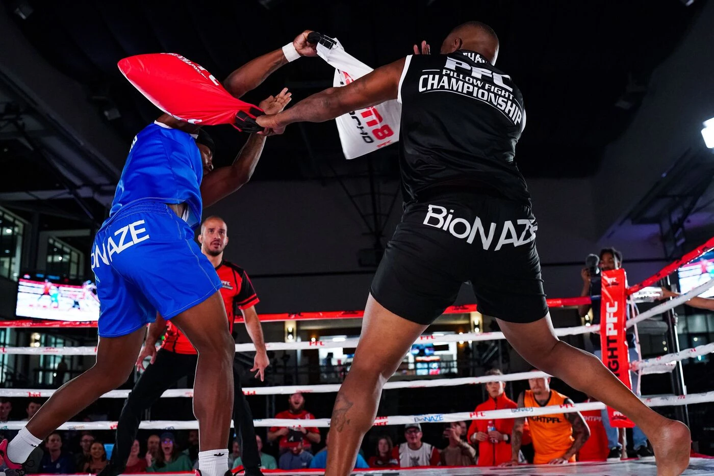 Paris : participez au premier championnat... De bataille d’oreillers à Italie 2