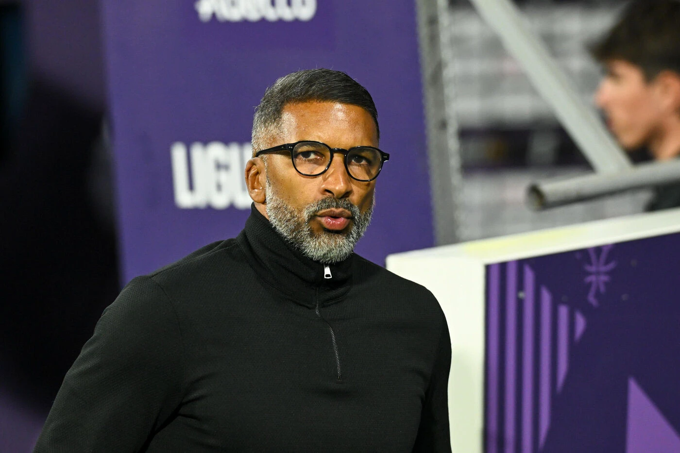 « Une semaine assez folle » : pourquoi Habib Beye a été maintenu entraîneur de Rennes malgré un nouveau résultat négatif ?