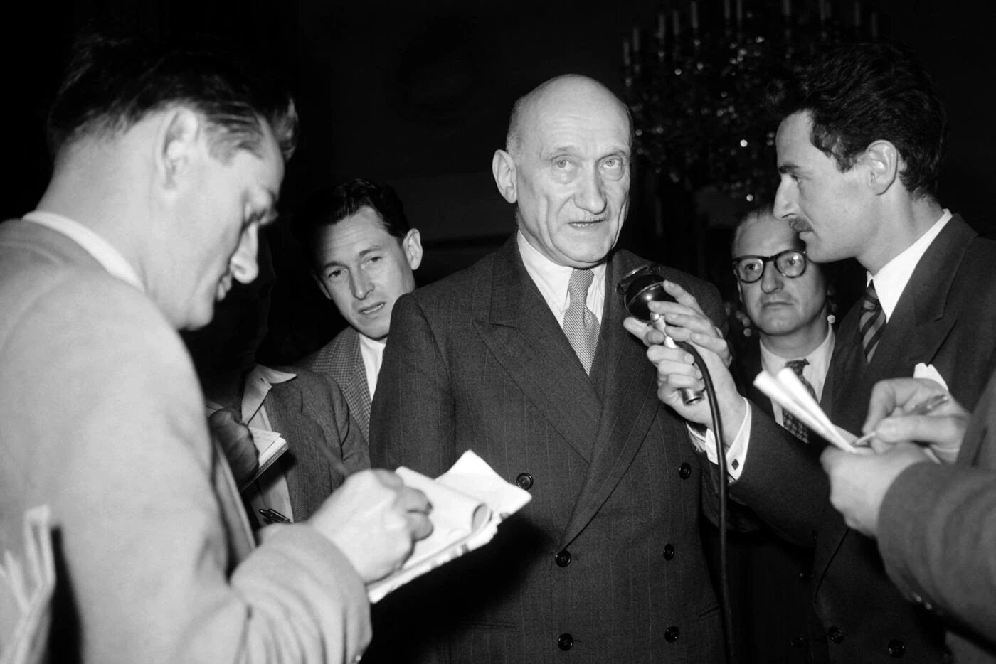 Moselle : des lettres de Robert Schuman, l’un des pères fondateurs de l’Europe, retrouvées dans un garage