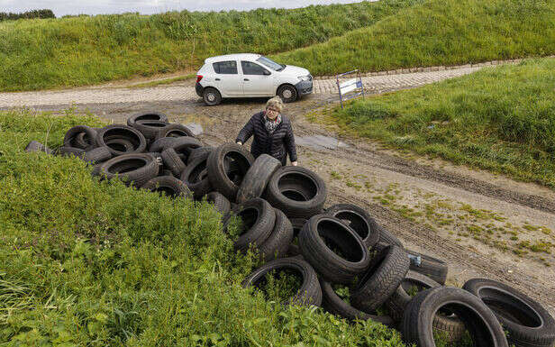 Le scandale des dépôts sauvages de pneus usagés : « Ce sont des criminels de la nature ! » 