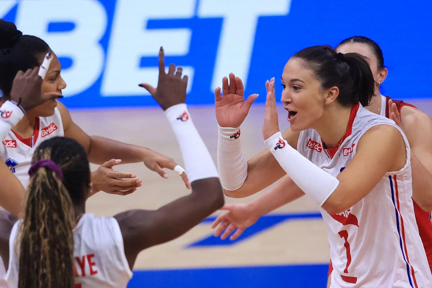 Mondiaux de volley féminin : les Bleues commencent bien avec une belle victoire face à Porto Rico