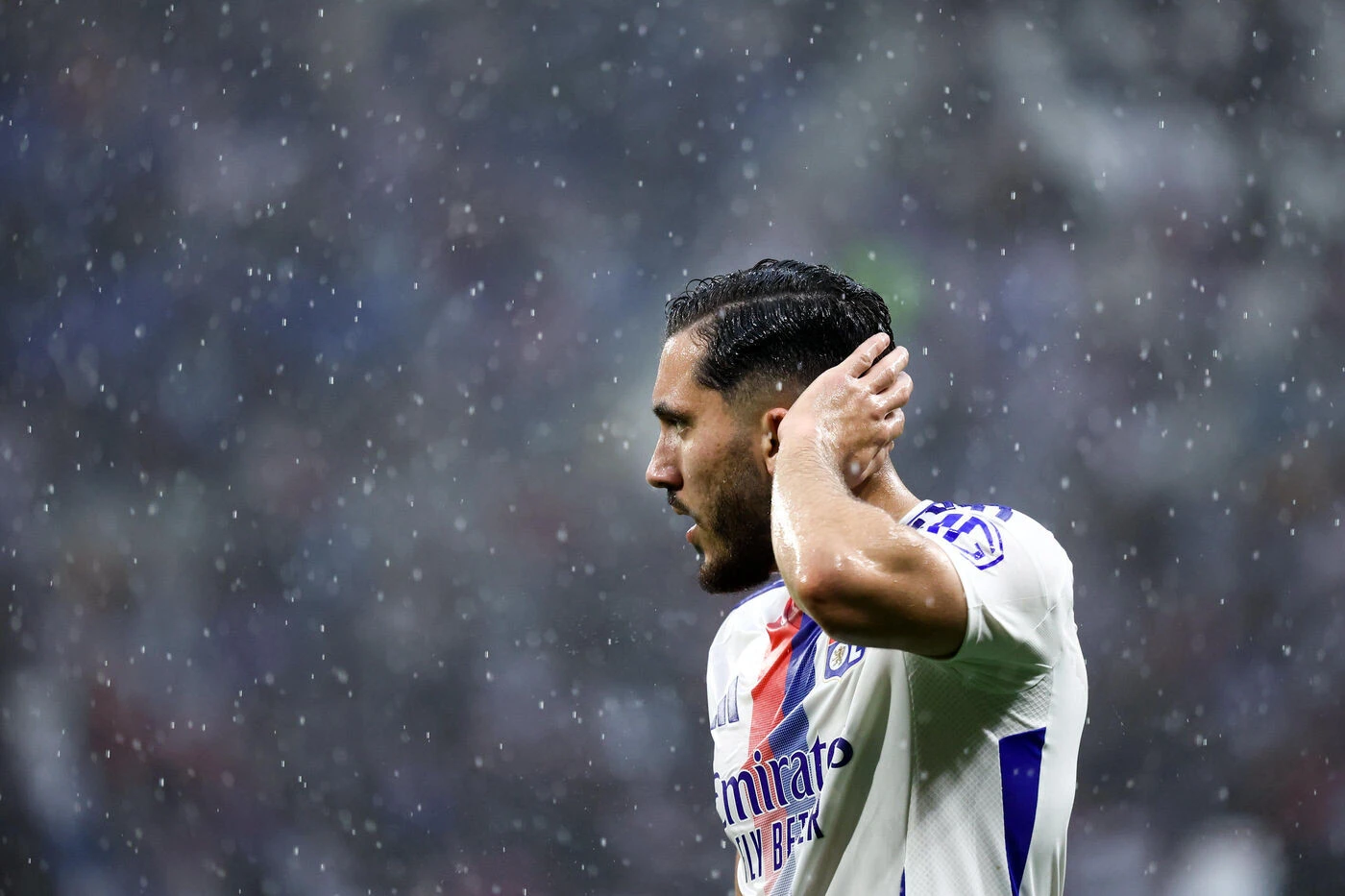Lyon-Lens (1-2) : l’OL au bord du précipice et de la crise financière après sa défaite face aux Sang et Or