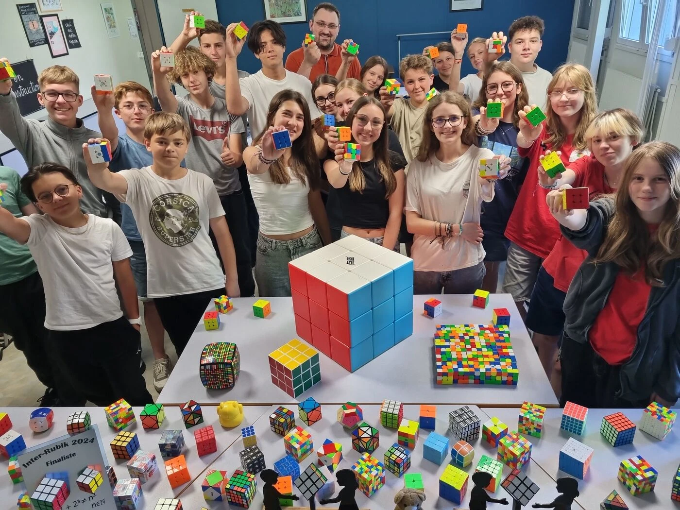 Grâce à l’un de leurs profs, les élèves de ce collège de Hayange sont champions… de Rubik’s Cube !