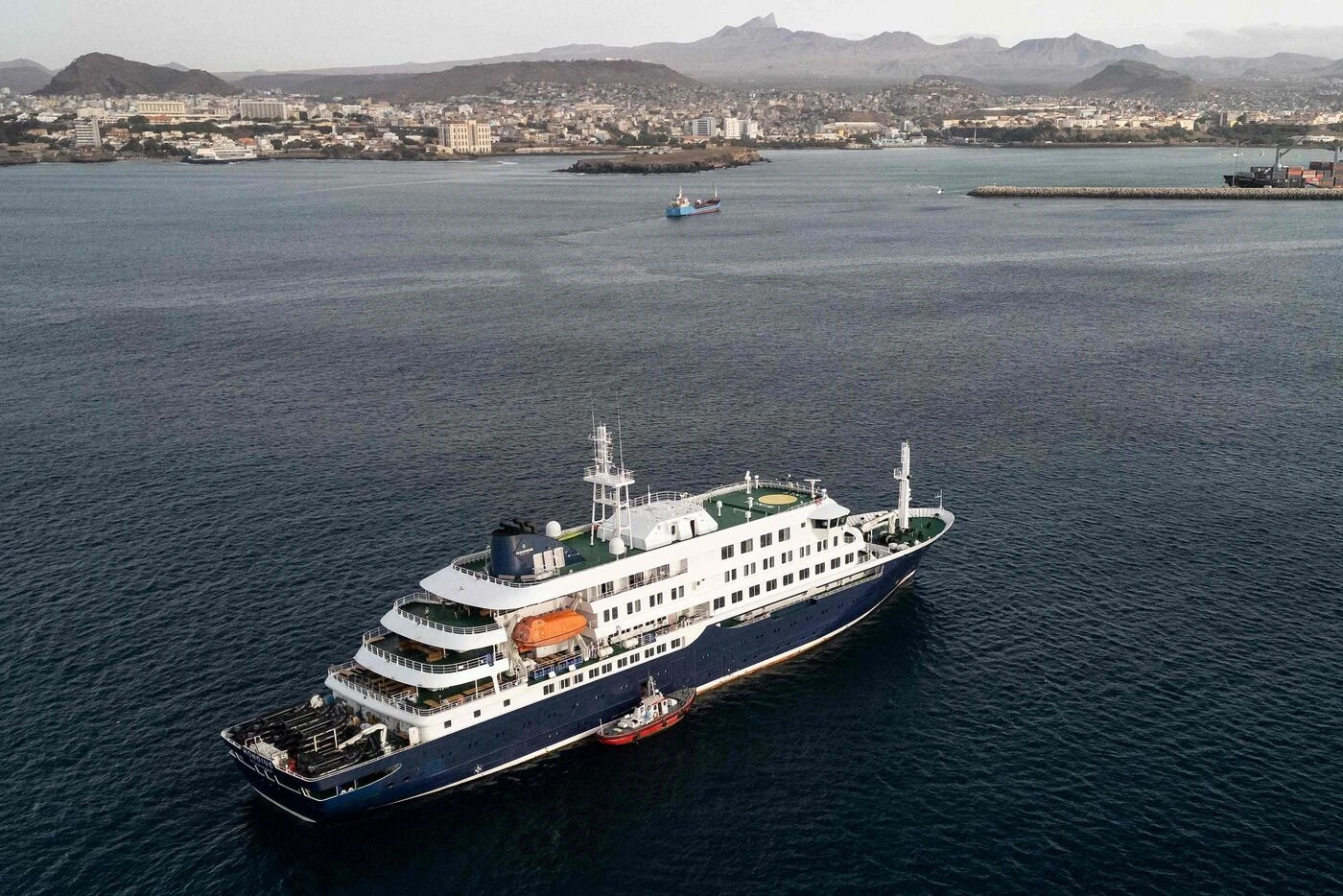 DIRECT. Hantavirus sur un bateau de croisière : le MV Hondius a quitté le Cap-Vert pour rejoindre les Canaries