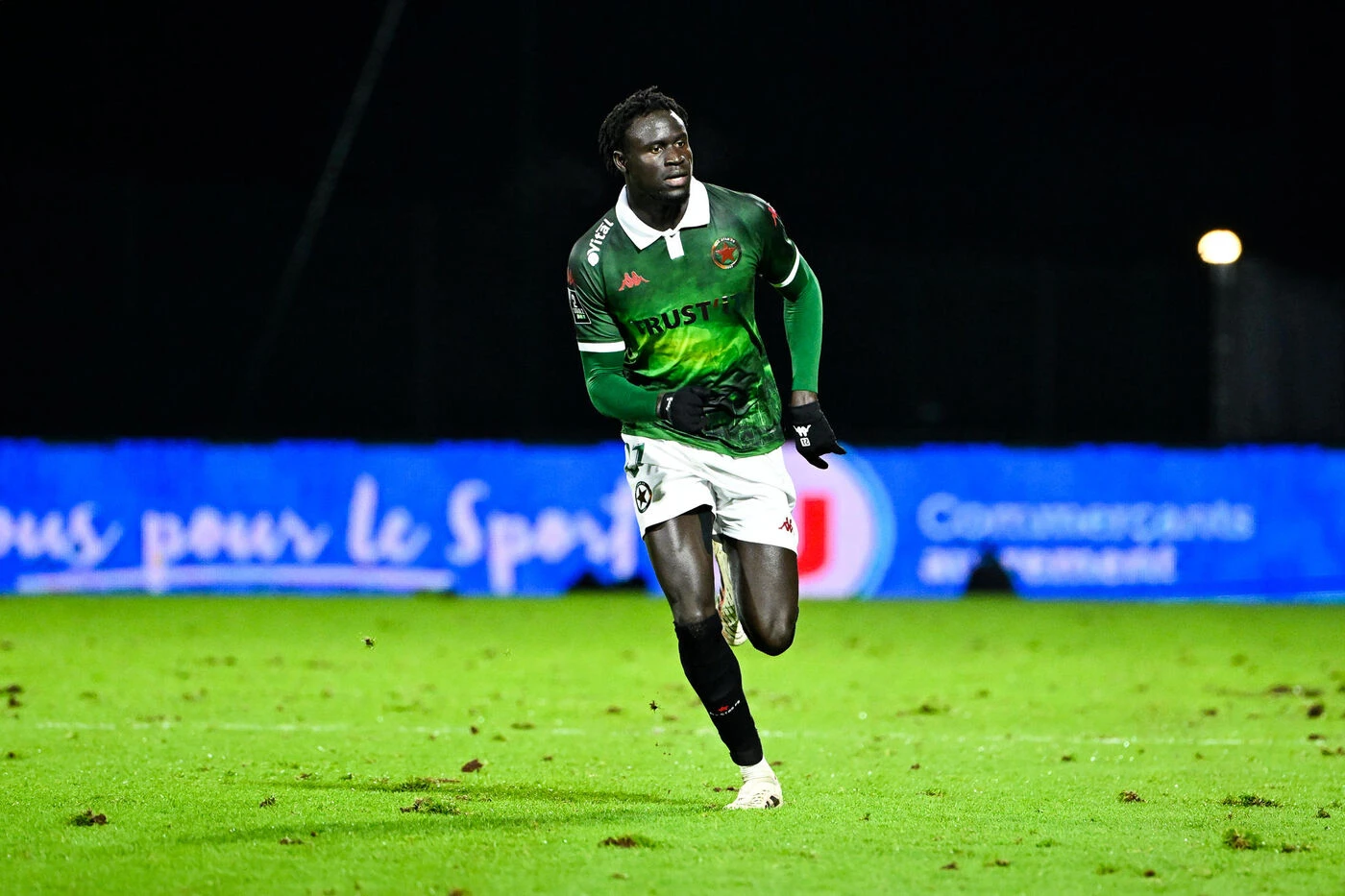 Caen-Red Star (1-1) : nul heureux pour les Audoniens qui décrochent leur maintien en L2
