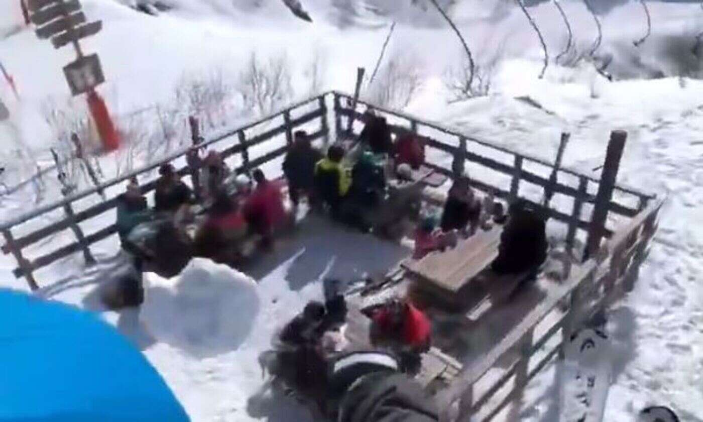 Alpe d’Huez : une enquête ouverte après le lancer d’un bloc de neige depuis un télésiège qui a blessé un touriste