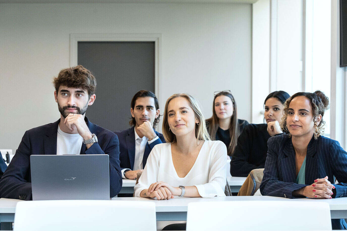 Que vaut vraiment le bachelor sur le marché du travail face à la licence et au BUT ?