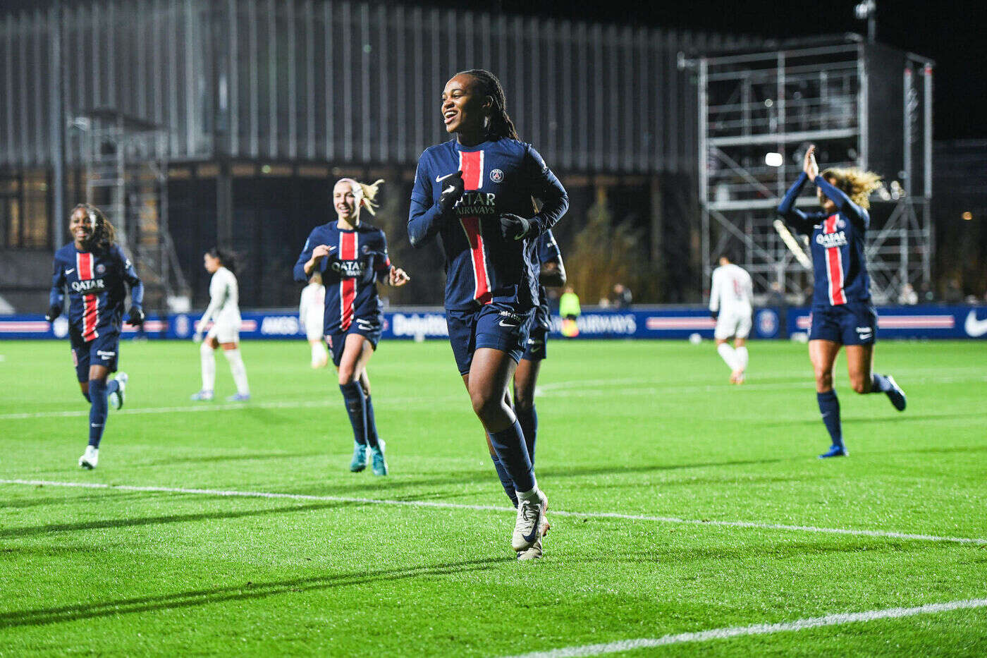 PSG : comment les prochains buts des équipes féminine et masculine vont soutenir la féminisation du football