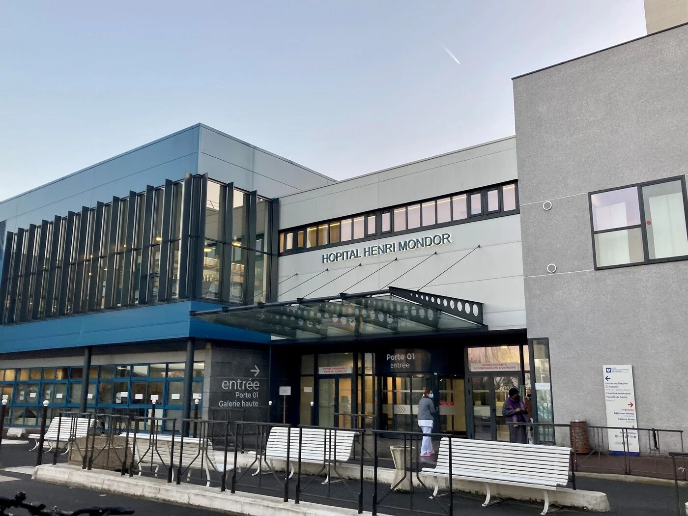 Ormesson : un policier tombe du toit du Courtepaille en tentant d’arrêter des voleurs de cuivre