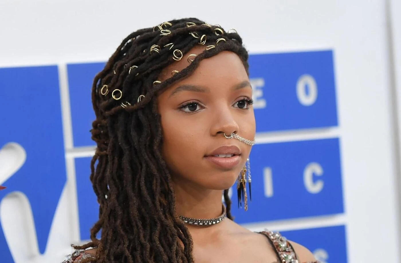 « Il m’a cassé une dent » : Halle Bailey, actrice de « La Petite Sirène », accuse le père de son bébé de violences conjugales