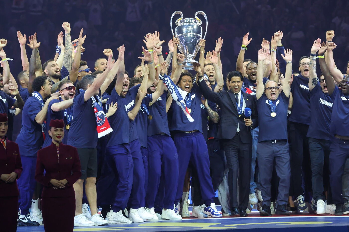 Le PSG va présenter aux supporters ses cinq trophées après le match contre Angers