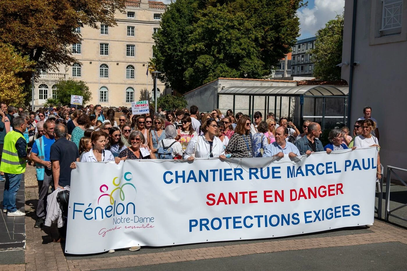 « Un cauchemar sans fin » : à La Rochelle, l’ensemble scolaire craint pour sa santé près du chantier de dépollution de l’ex-usine à gaz