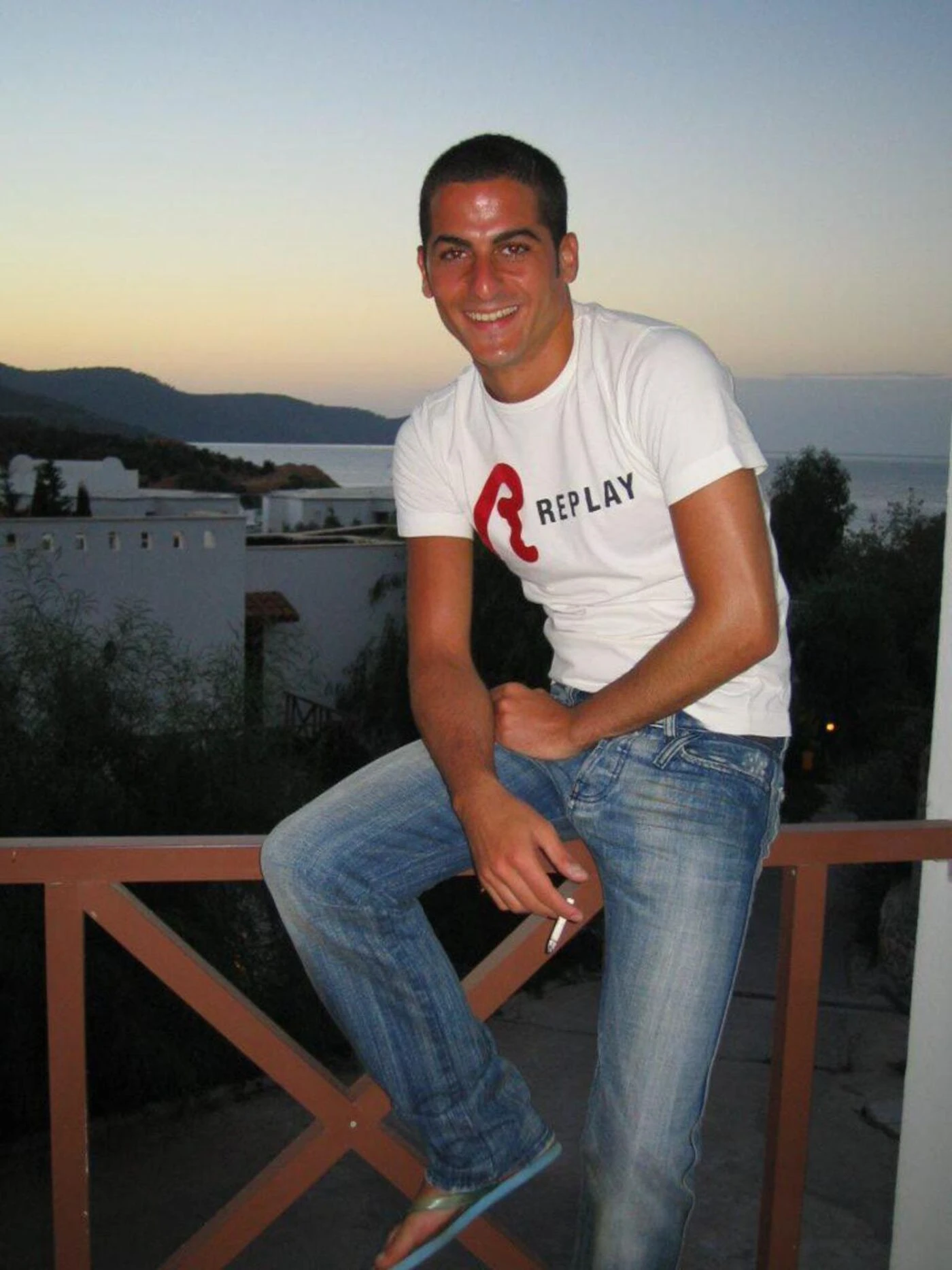 Un « geste inacceptable » : l’olivier planté en hommage à Ilan Halimi arraché à Menton