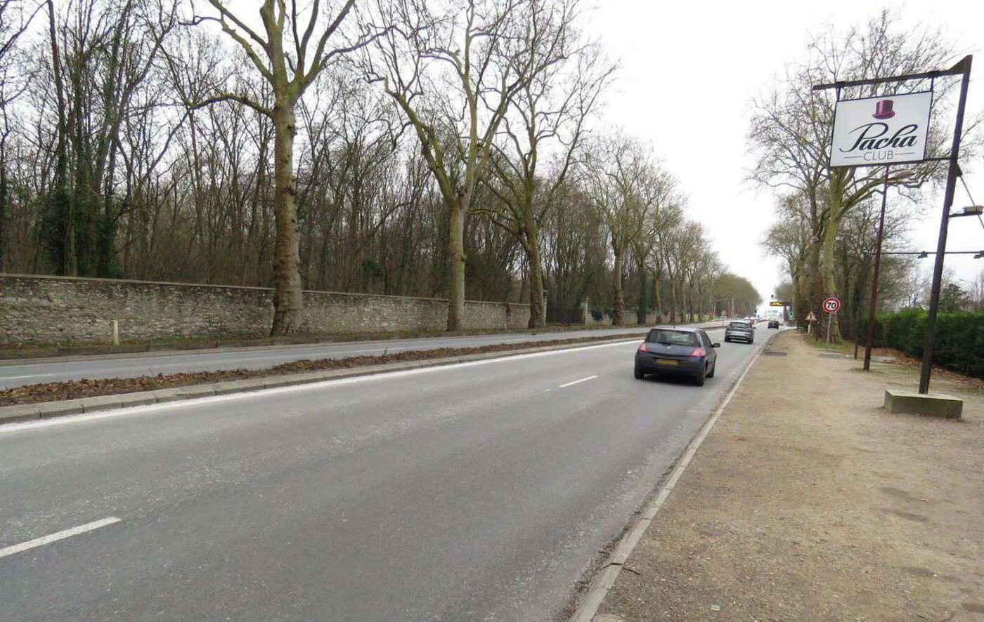 Yvelines : un appel à témoins lancé après un grave accident devant la discothèque Le Pacha Club