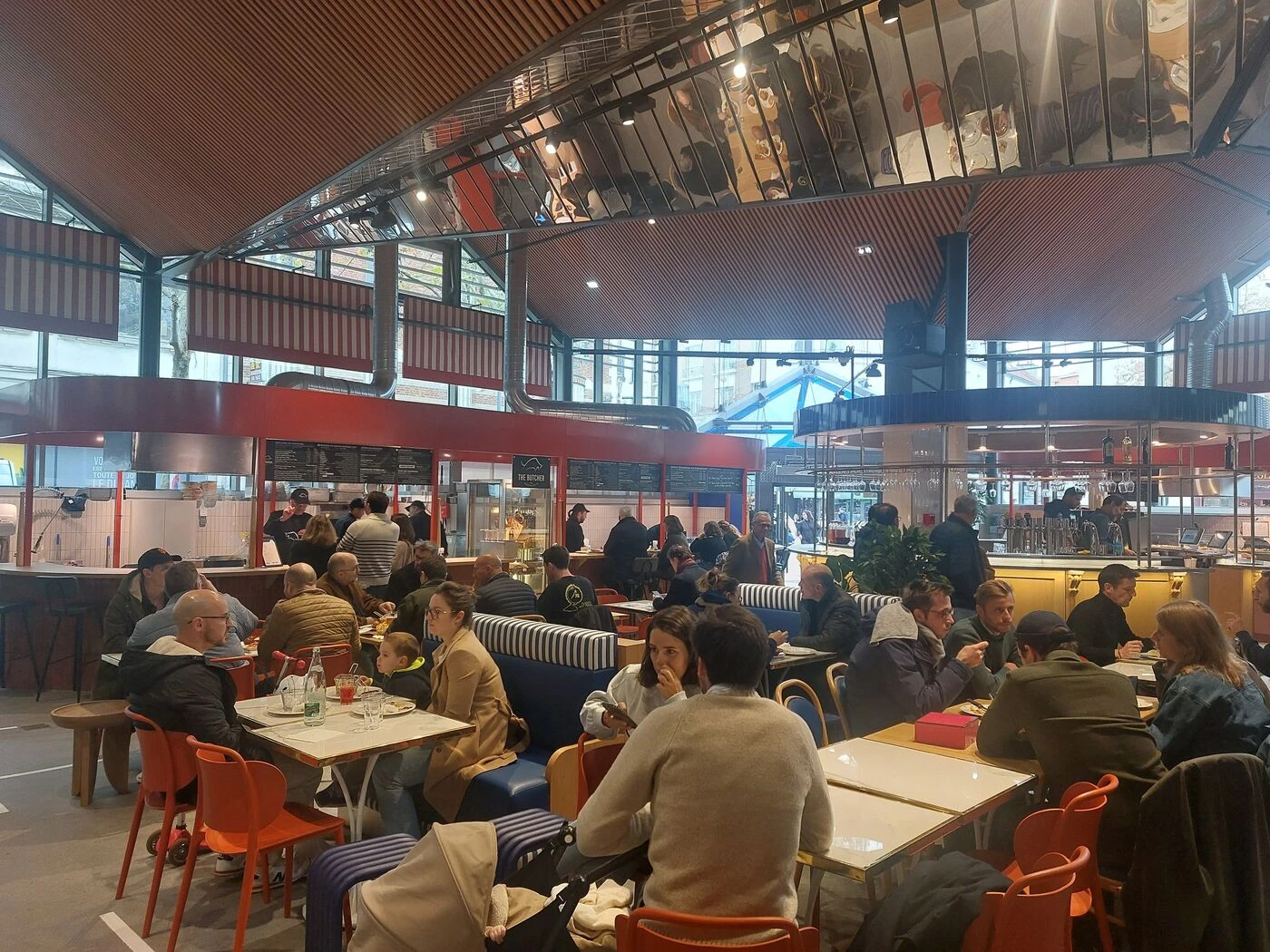Halles Flachat ou Victoires ? À Asnières, on vous fait découvrir ces deux nouveaux temples de la gastronomie