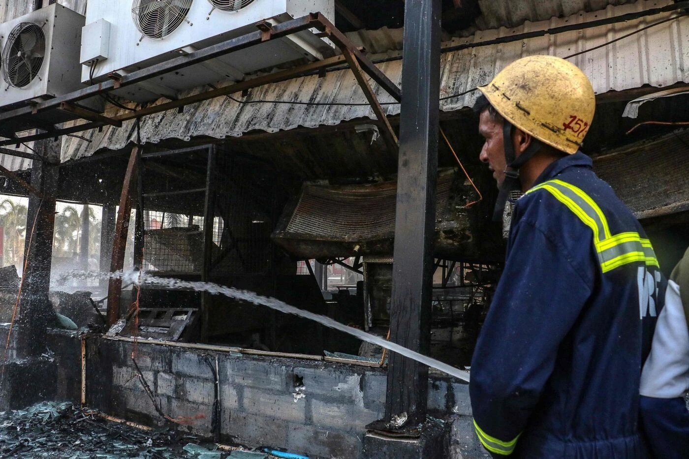 Inde : au moins 21 morts et plus de 40 blessés dans l’incendie d’un immeuble de New Delhi