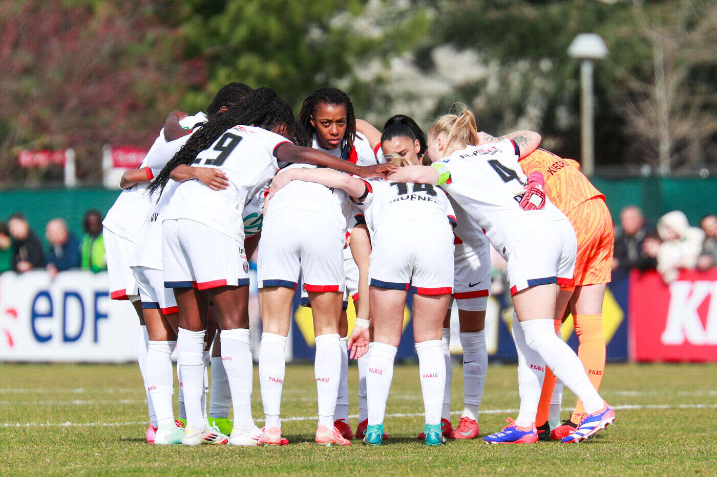 Saint-Etienne - PSG féminin (1-2) : au bout du suspense, Paris s’offre une finale de Coupe de France féminine