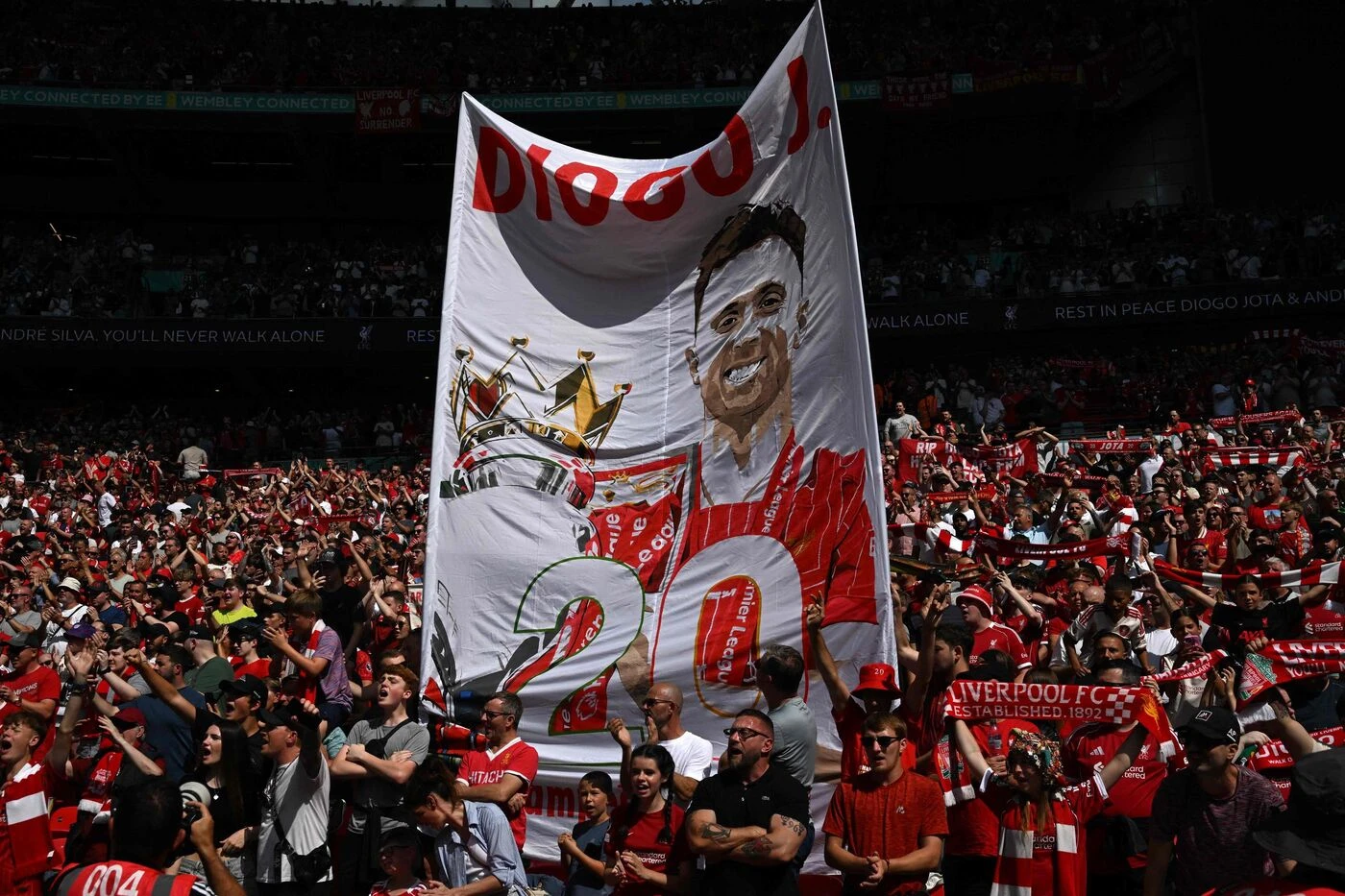 Liverpool-Crystal Palace : l’émouvant hommage de Wembley à Diogo Jota avant le Community Shield